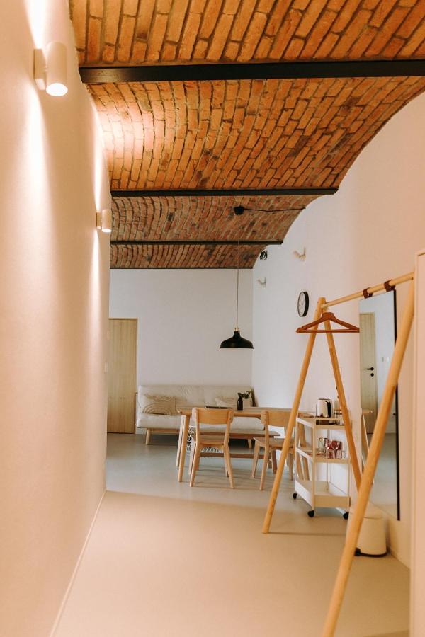 Apartmany Starak V Historickem Centru Znojma ซนอยโม ภายนอก รูปภาพ