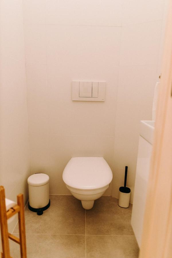 Apartmany Starak V Historickem Centru Znojma ซนอยโม ภายนอก รูปภาพ
